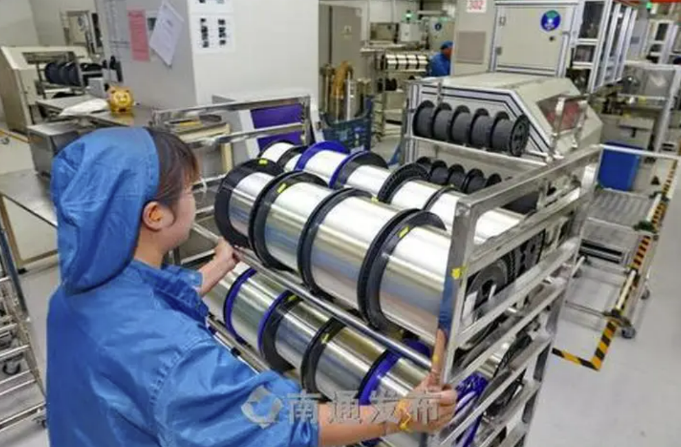 江东科技光纤生产一片忙碌 上半年应税销售增长30%