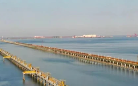 黄海二桥水上施工完成 计划年内全线贯通