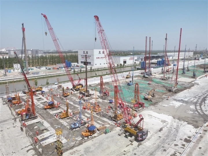 海太长江隧道基坑基底加固有序推进