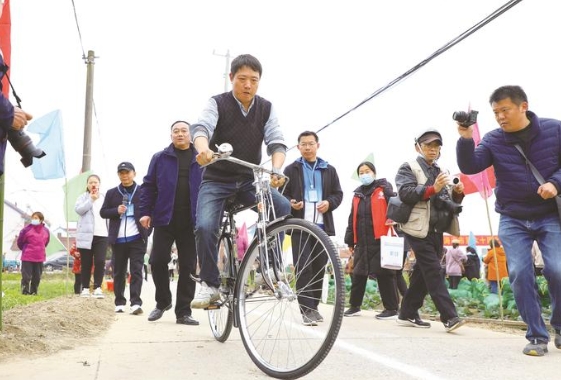 农民运动会激情开赛