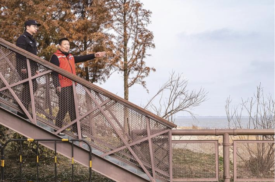 江畔焕新颜，退休老水警难说再见——“春节游人多，到时候也来帮忙”