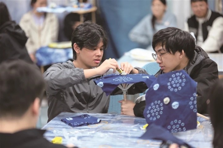 图片新闻