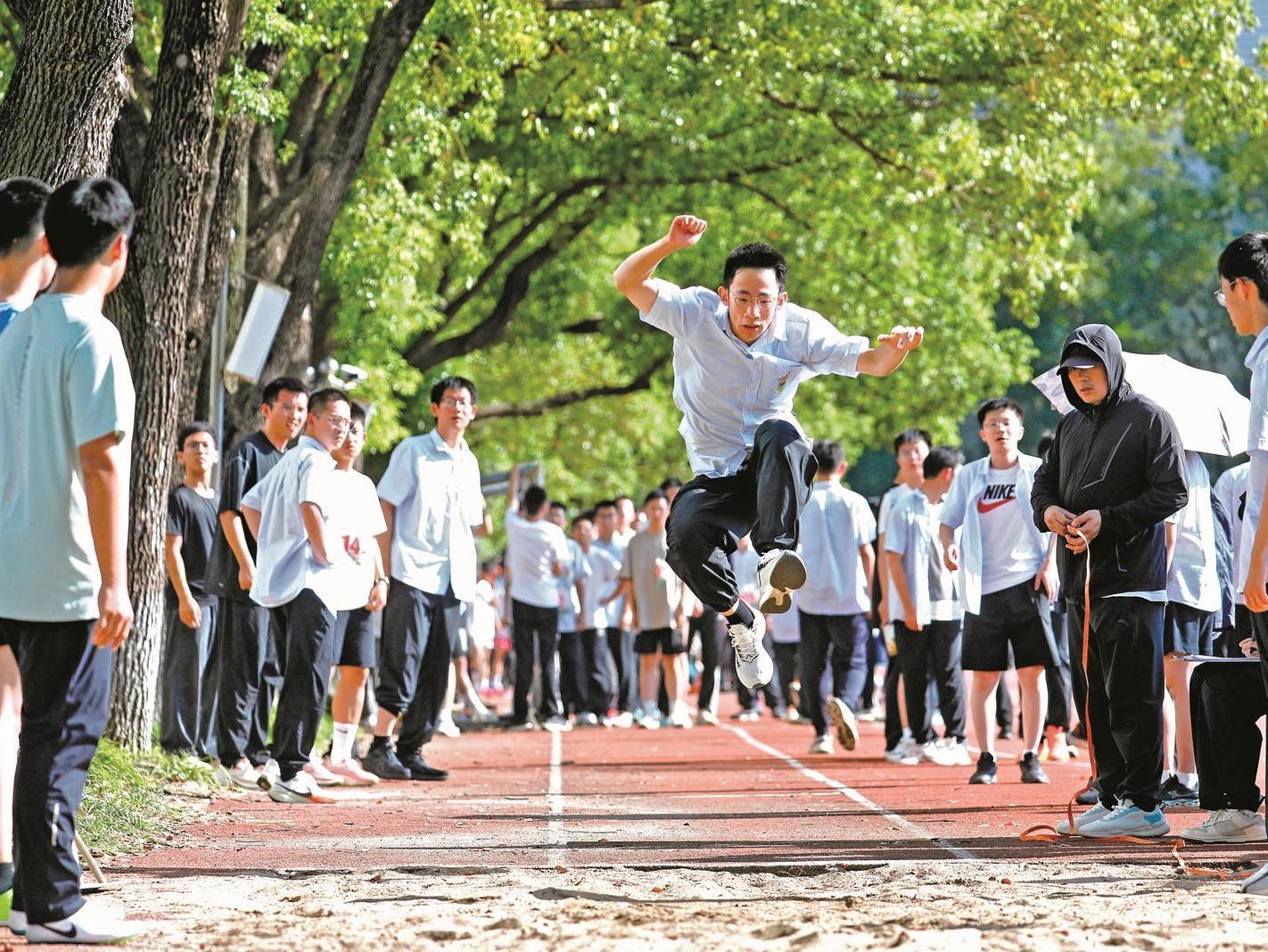 运动员展现青春活力