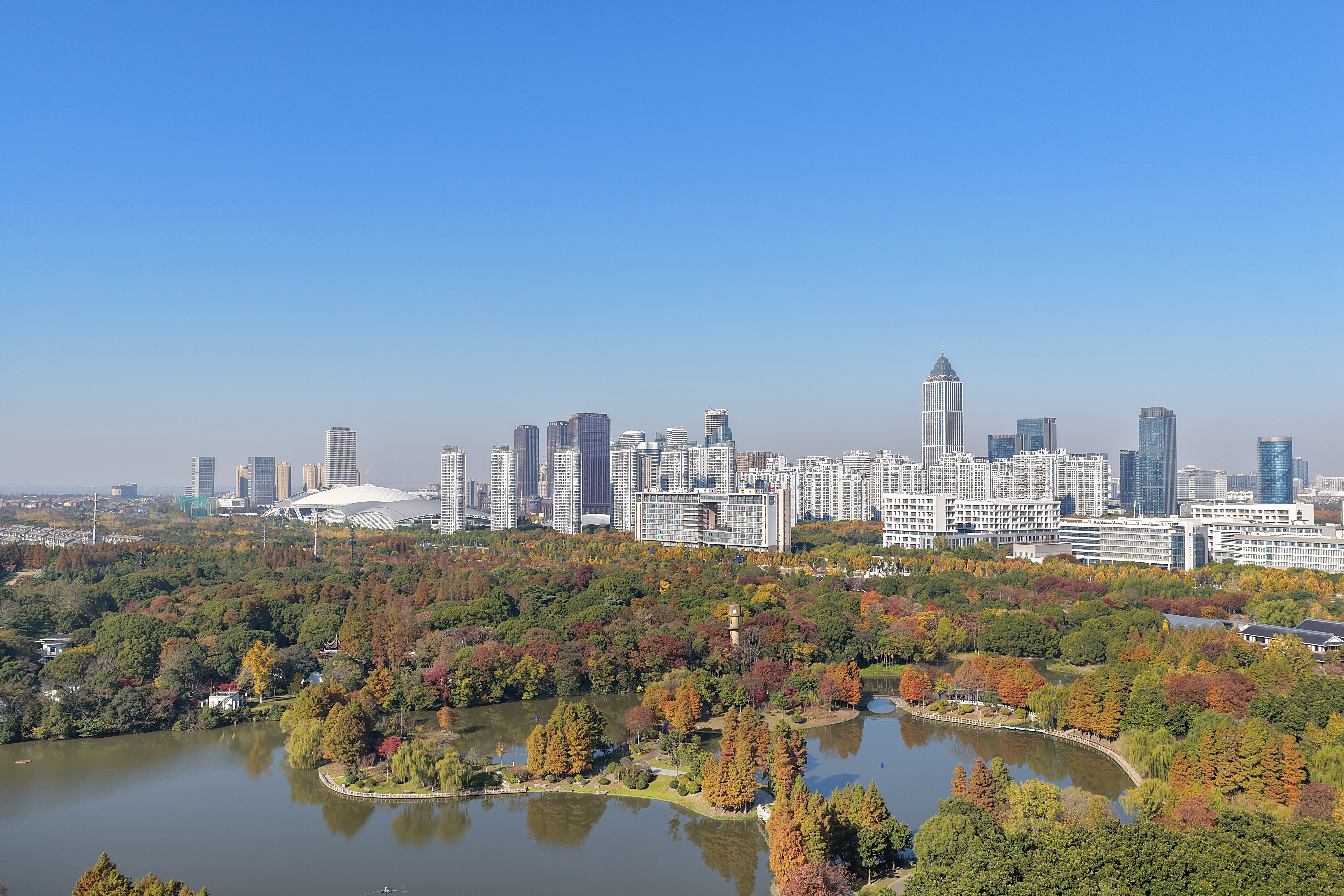 “城市氧吧”啬园景色如画