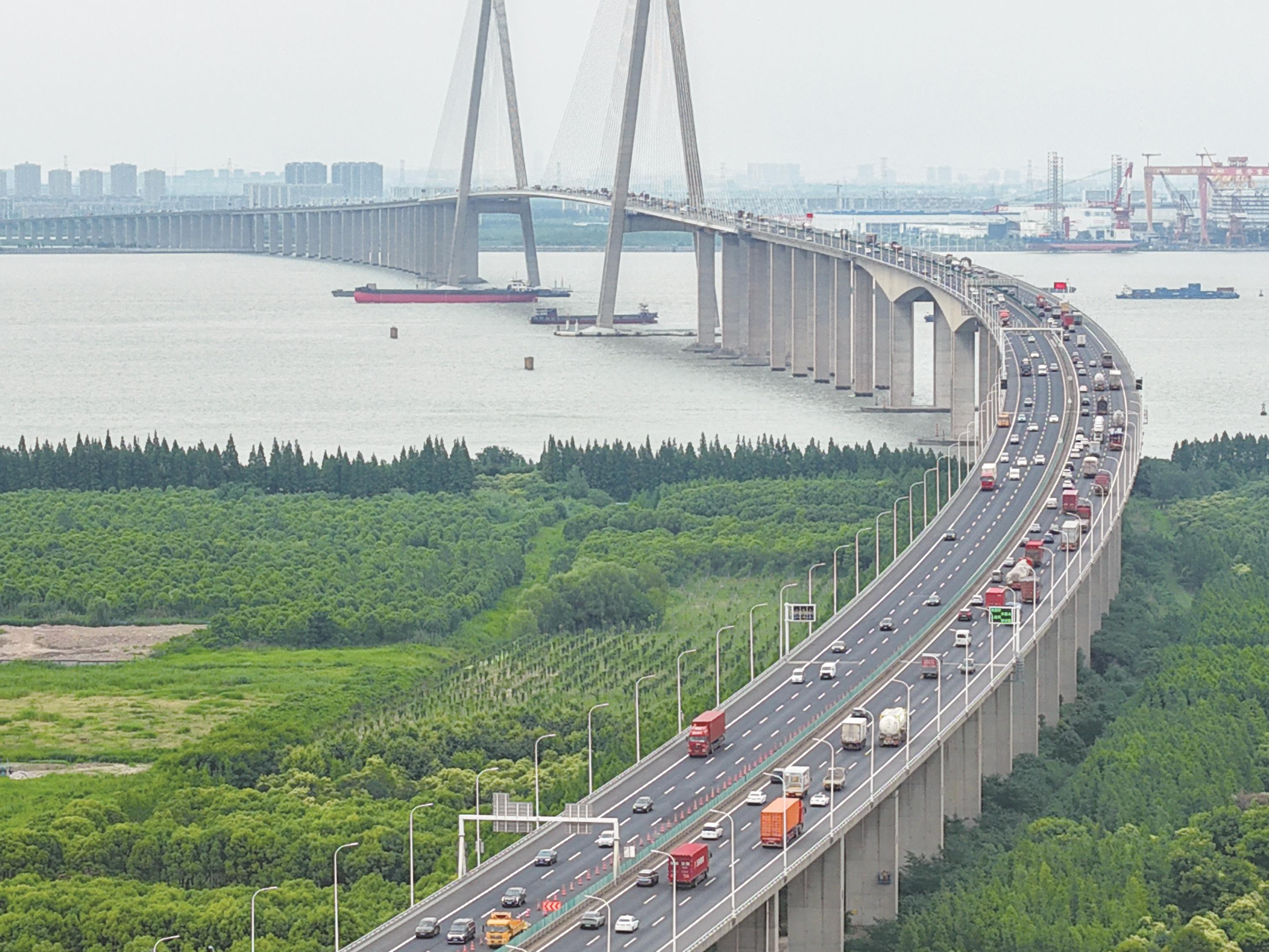 苏通大桥恢复通车
