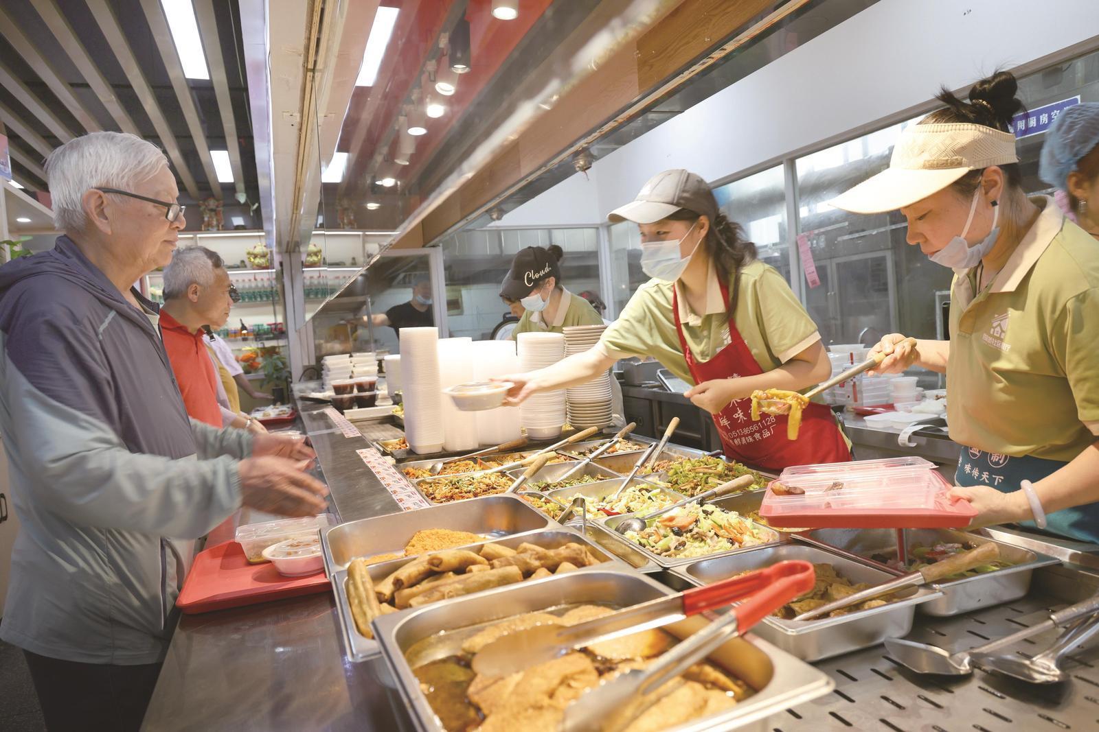 爱心餐暖胃更暖心 社区食堂撑起民生幸福感